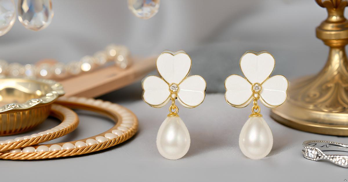 Enamel chic 3 petal clover Leaf Drop Earrings with Faux Pearl