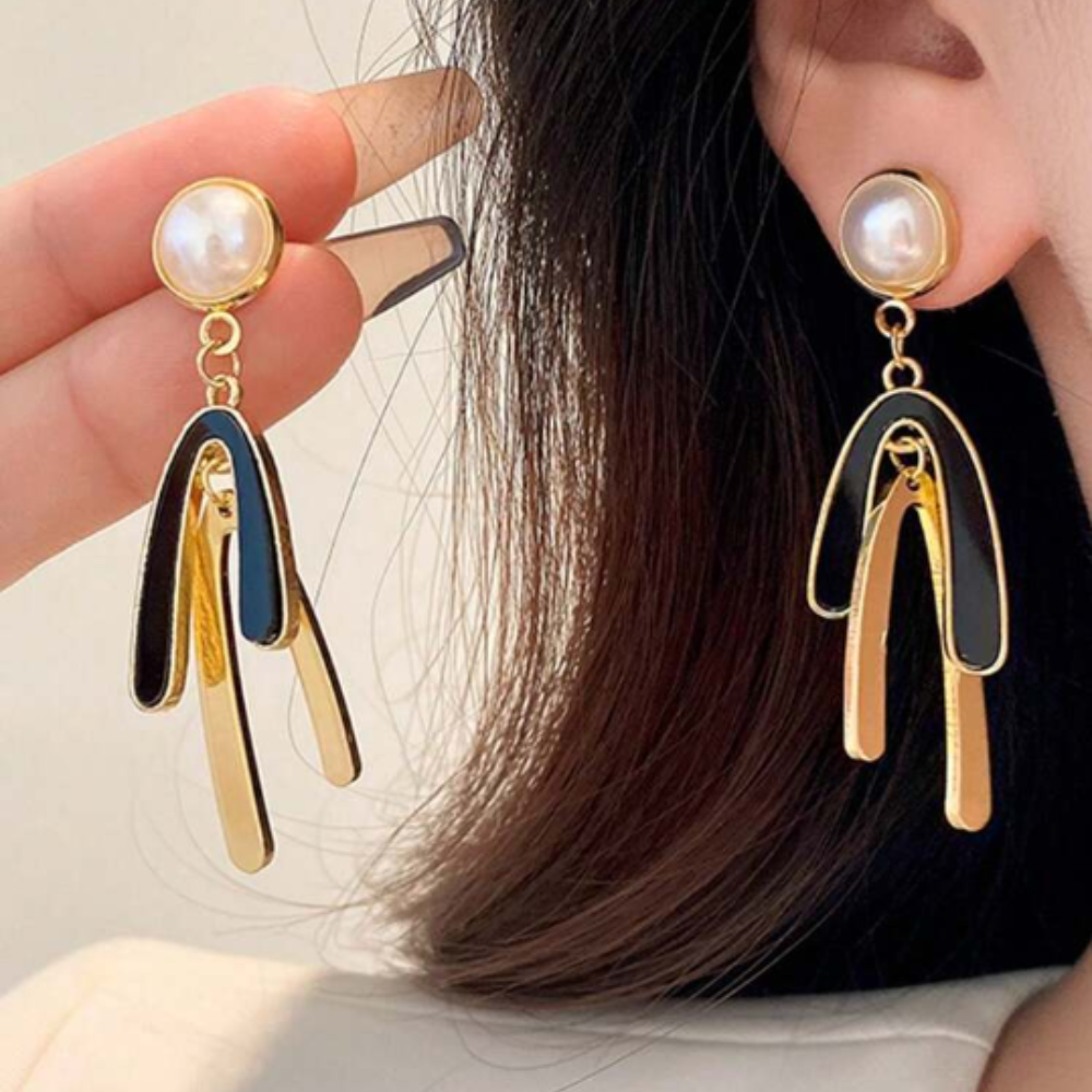 K-Pop Inspired Elegant & Luxurious Pearl Tassel Long Drop Earrings for Women