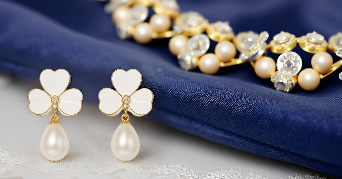 Enamel chic 3 petal clover Leaf Drop Earrings with Faux Pearl