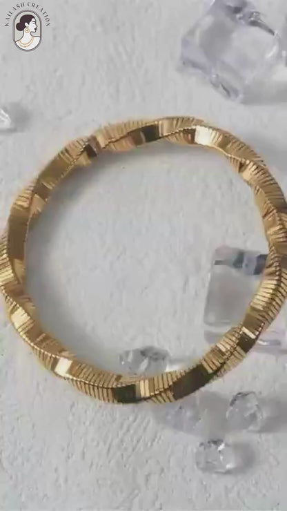 Stretchable Gold Plated Bracelet for Women